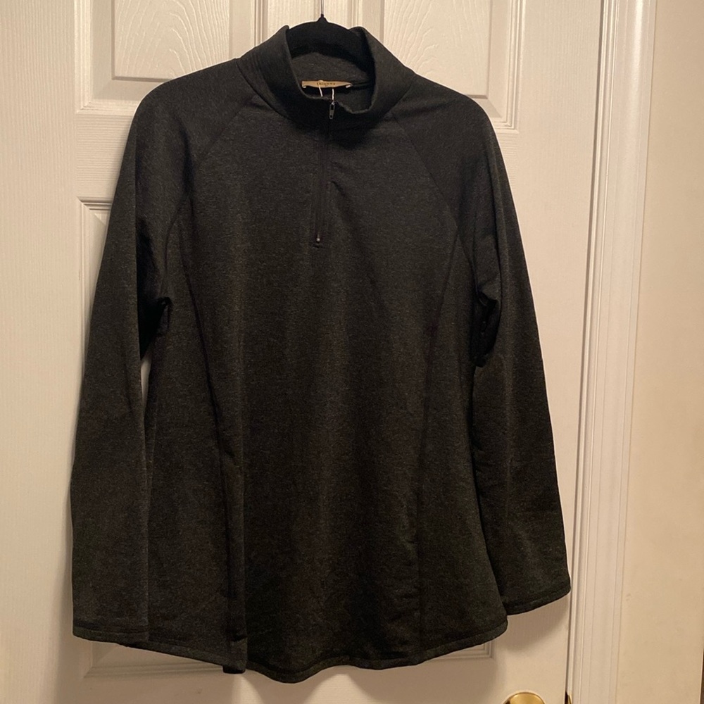 NWOT Miusey Black Athletic Pullover Top…size XL
